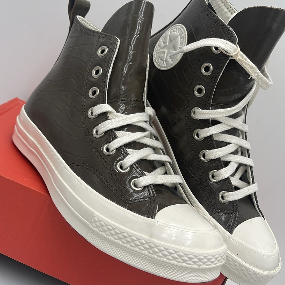 Converse WMNS Crocodile High-Tops A07656C
CHUCK 70 HI
ENGINE SMOKE/ENGINE SMOKE - Picture 6 of 16